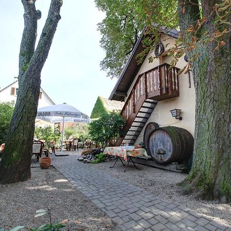Gasthaus Zum Hirschen Oberrimsingen Zewnętrze zdjęcie