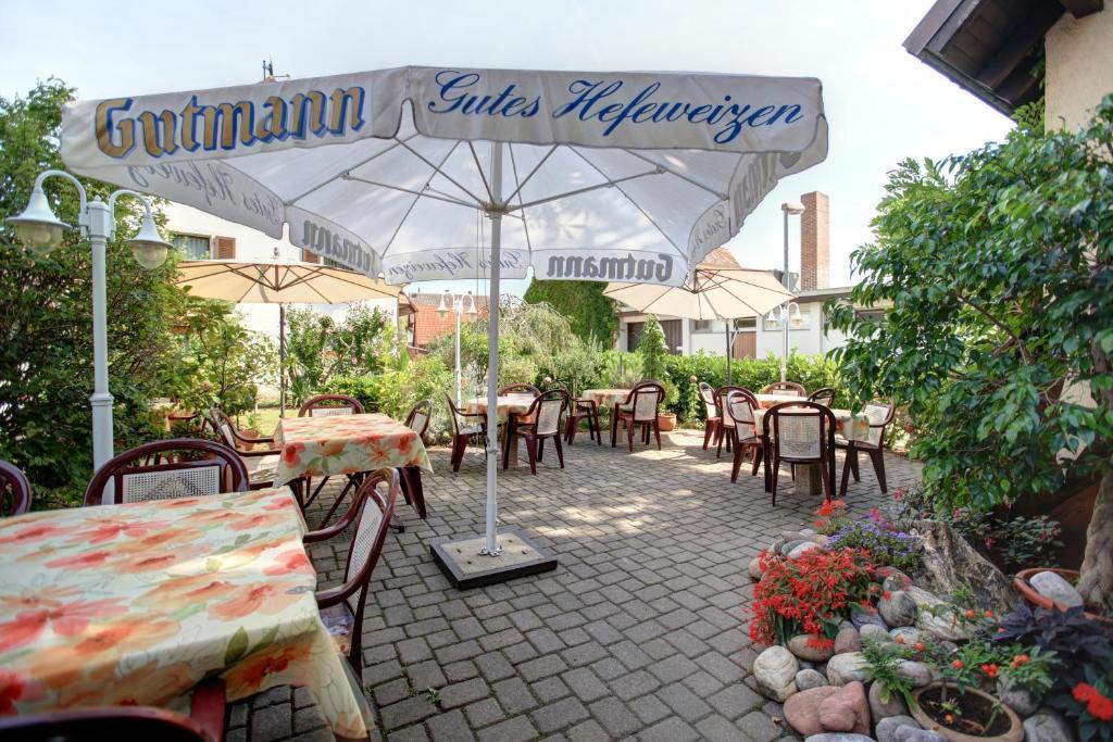 Gasthaus Zum Hirschen Oberrimsingen Zewnętrze zdjęcie